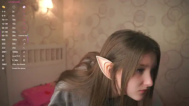 Snapshot of DongMolt chatting on 27, 11, 2025 DongMolt online show from 27, 11, 2025