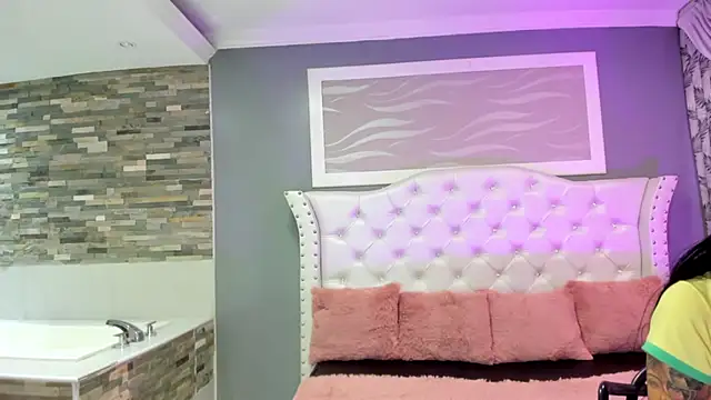 Snapshot of _camila_ortiz chatting on 9, 10, 2025  camila ortiz online show from 9, 10, 2025