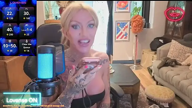 Snapshot of xl_uk_top_trans chatting on 23, 6, 2026 xl uk top trans online show from 23, 6, 2026