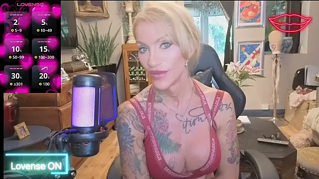 Snapshot of xl_uk_top_trans chatting on 13, 7, 2026 xl uk top trans online show from 13, 7, 2026