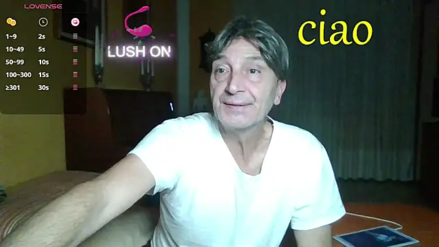 Snapshot of lattediyak chatting on 8, 11, 2025 lattediyak online show from 8, 11, 2025