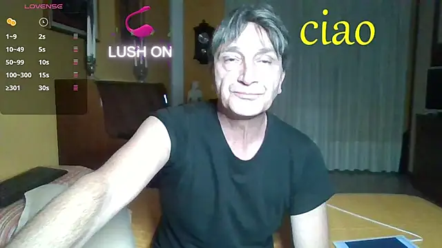 Snapshot of lattediyak chatting on 11, 11, 2025 lattediyak online show from 11, 11, 2025