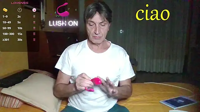 Snapshot of lattediyak chatting on 12, 11, 2025 lattediyak online show from 12, 11, 2025