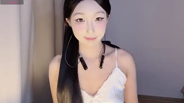 Snapshot of Winnie666- chatting on 11, 9, 2025 Winnie666- online show from 11, 9, 2025