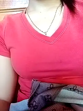 Snapshot of LucyyLy chatting on 12, 9, 2025 LucyyLy online show from 12, 9, 2025