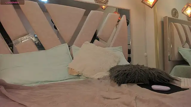 i Carolinee online show from 1, 10, 2025