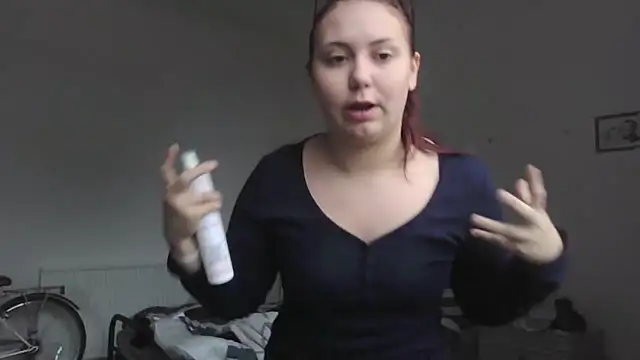 Snapshot of RoseMaee chatting on 18, 10, 2025 RoseMaee online show from 18, 10, 2025