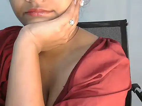 Hott Noor online show from 15, 11, 2025