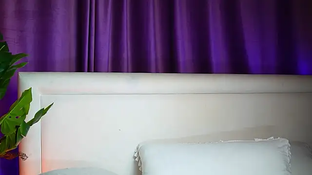 Snapshot of KarsynJaydde chatting on 14, 11, 2025 KarsynJaydde online show from 14, 11, 2025