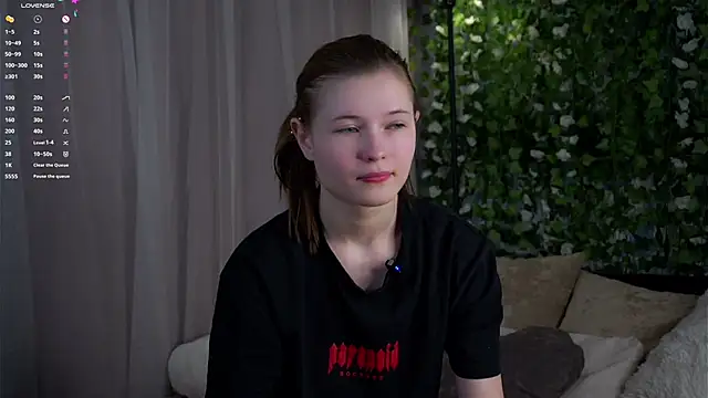 LynHillaire online show from 27, 2, 2026