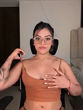 Snapshot of Sara-Evans chatting on 20, 2, 2026 Sara-Evans online show from 20, 2, 2026