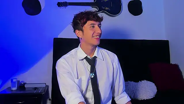 mhatias  online show from 13, 4, 2026