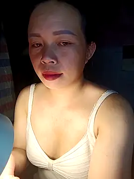 Snapshot of KumChyn chatting on 23, 9, 2025 KumChyn online show from 23, 9, 2025