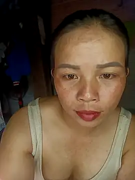 Snapshot of KumChyn chatting on 13, 10, 2025 KumChyn online show from 13, 10, 2025