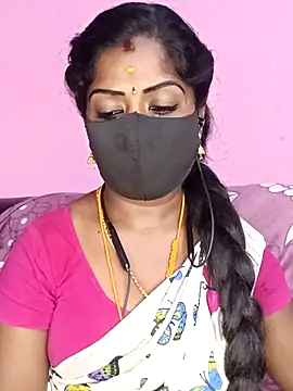 Snapshot of tamilammukuttyy chatting on 28, 4, 2026 tamilammukuttyy online show from 28, 4, 2026