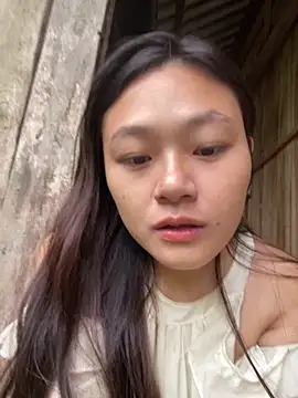 mai-xinh online show from 8, 11, 2025