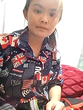 xinhxinhcute online show from 10, 11, 2025