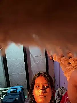 Hot Mayra  online show from 5, 1, 2026