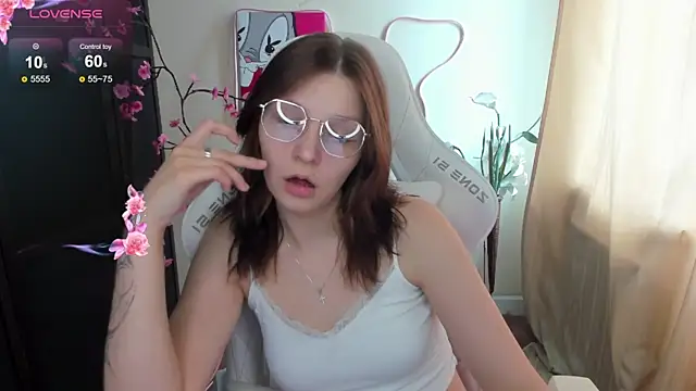 Snapshot of AudreyyKim chatting on 16, 7, 2026 AudreyyKim online show from 16, 7, 2026