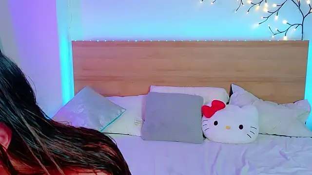 Snapshot of Bella_Davis_love chatting on 29, 10, 2025 Bella Davis love online show from 29, 10, 2025