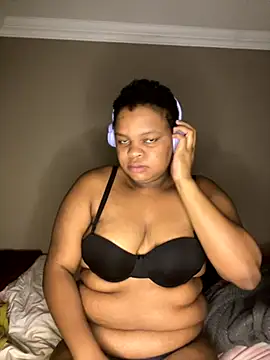 Snapshot of MamoM24 chatting on 20, 9, 2025 MamoM24 online show from 20, 9, 2025