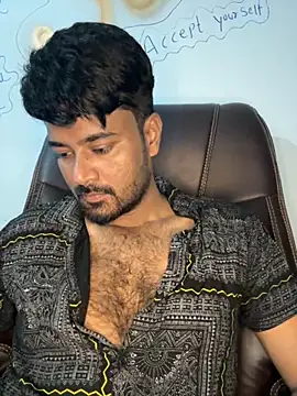 Snapshot of MeekBatgirl chatting on 4, 10, 2025 MeekBatgirl online show from 4, 10, 2025