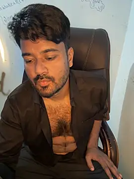 Snapshot of MeekBatgirl chatting on 9, 10, 2025 MeekBatgirl online show from 9, 10, 2025