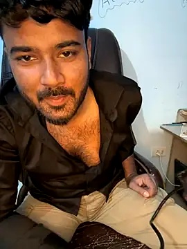 Snapshot of MeekBatgirl chatting on 12, 10, 2025 MeekBatgirl online show from 12, 10, 2025