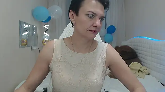 AvaSaturnian online show from 2, 10, 2025