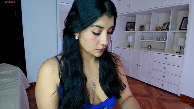 nina moen online show from 4, 11, 2025