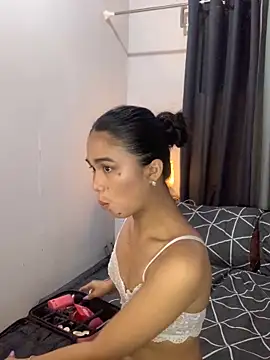 Snapshot of AngelHille chatting on 27, 11, 2025 AngelHille online show from 27, 11, 2025