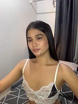 Snapshot of AngelHille chatting on 19, 12, 2025 AngelHille online show from 19, 12, 2025