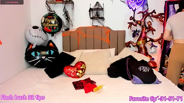Snapshot of Elisabeth_swan chatting on 19, 10, 2025 Elisabeth swan online show from 19, 10, 2025