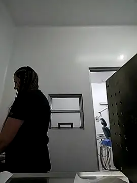 Madisson-04  online show from 8, 10, 2025