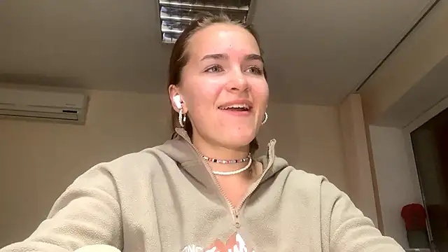 BunnyTiedeman online show from 17, 10, 2025