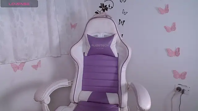 Violet-Flow online show from 17, 4, 2026