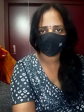Snapshot of Mee_harini-telugupilla chatting on 26, 4, 2026 Mee harini-telugupilla online show from 26, 4, 2026