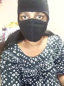 Snapshot of Mee_harini-telugupilla chatting on 28, 5, 2026 Mee harini-telugupilla online show from 28, 5, 2026