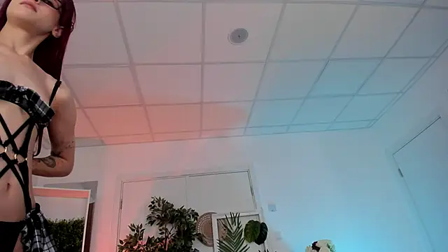 Snapshot of Sima_Wendy chatting on 15, 9, 2025 Sima Wendy online show from 15, 9, 2025