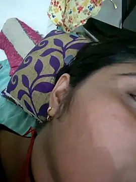 Snapshot of LUCKY_cut chatting on 3, 6, 2026 LUCKY cut online show from 3, 6, 2026