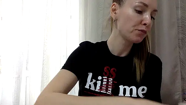 Varnyx online show from 21, 11, 2025