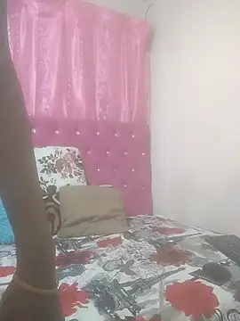 SweetSlenderChoc online show from 26, 10, 2025