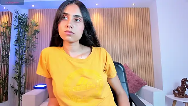 sofiapalacioss online show from 24, 11, 2025