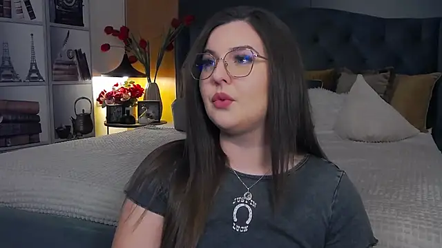 Mia Swano online show from 24, 11, 2025