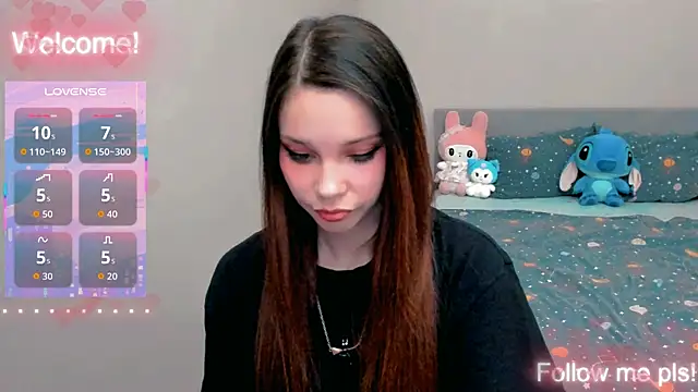 Kitten Alissa online show from 10, 5, 2026