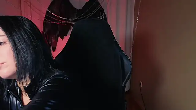 Jolie Orchid online show from 5, 11, 2025