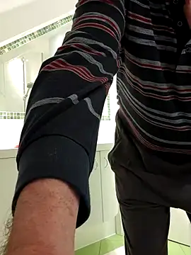 Oldmenhot66 online show from 10, 4, 2026