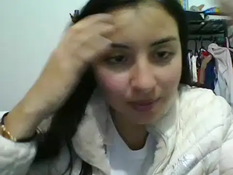 Snapshot of _Romilly_ chatting on 6, 3, 2026 Romilly online show from 6, 3, 2026