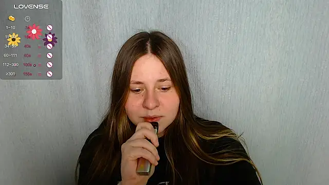 Snapshot of whynotlol chatting on 27, 10, 2025 whynotlol online show from 27, 10, 2025