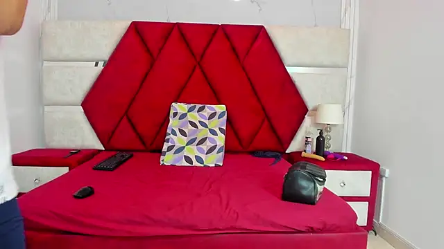 Kity spiderr online show from 19, 2, 2026